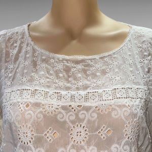 Johnny Was Women's Small White Eyelet Blouse